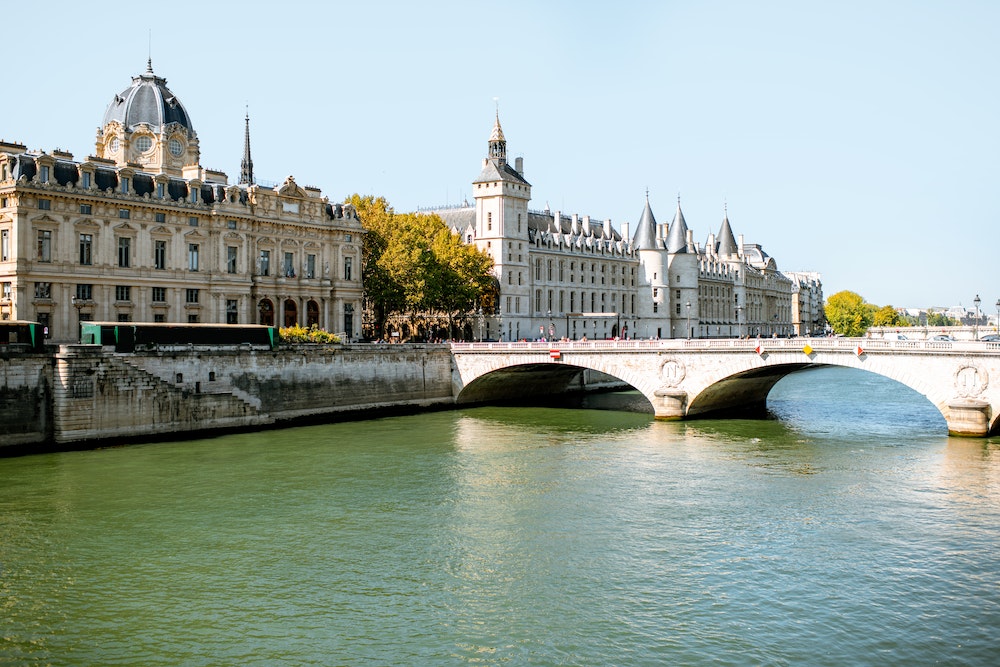 La conciergerie de location courte durée : un service en plein essor pour les propriétaires et les voyageurs